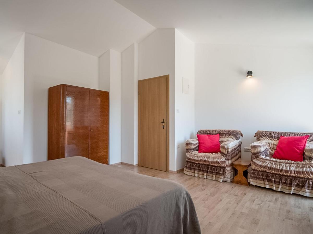 Boskari Holiday Home Villa Malini By Interhome מראה חיצוני תמונה